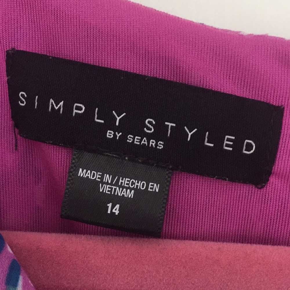 Simply Styled A-Line Ruffle Dress - Abstract - Picture 5 of 10
